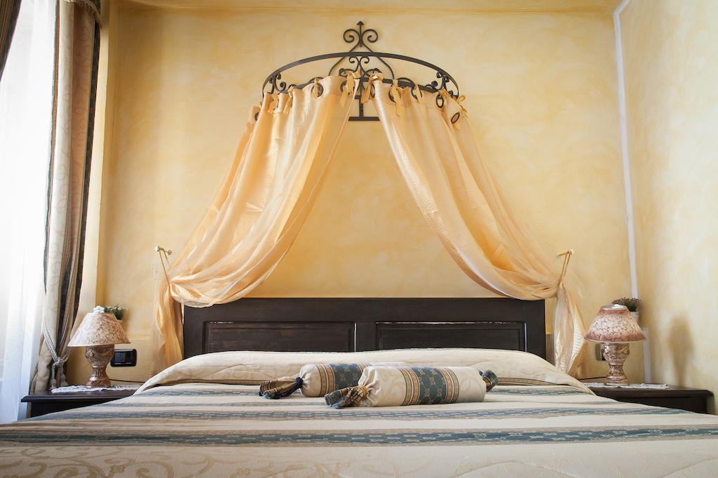 Locanda Dei Baroni Vasto Habitación foto